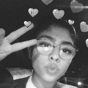 Meet your Posher, Emi